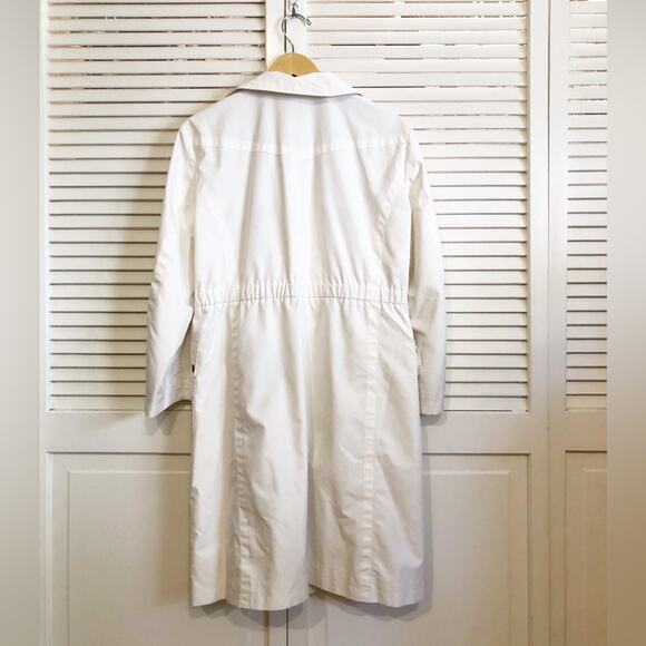 Burberry Carminton White Trench Coat with Renovable Hood - Picture 6 of 14